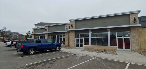 Chaska Retail Multi-Tenant Retail For Lease: 700 N Chestnut St, Chaska, MN 55318
